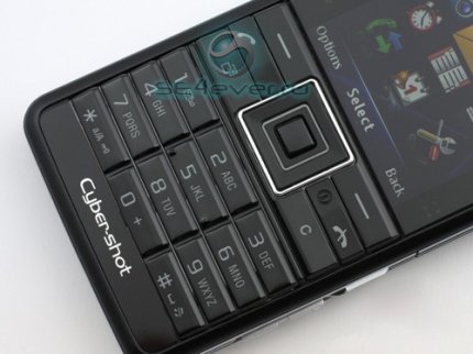    Sony Ericsson C902i