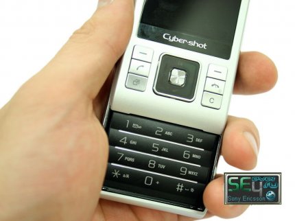  Sony Ericsson C905 -   Cyber-shot