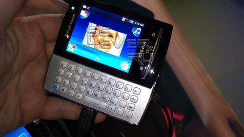  Sony Ericsson Robyn (X10 mini)  Mimmi (X10 mini Pro)   