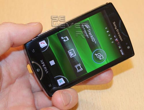  Sony Ericsson Xperia Mini  Mini pro