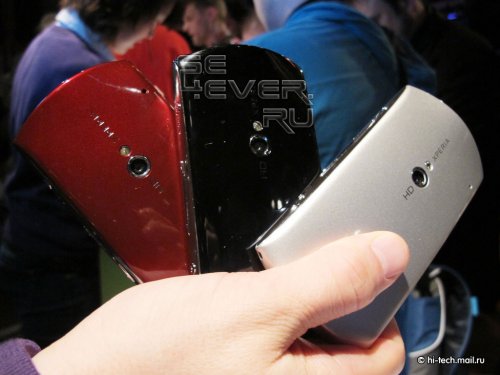  Sony Ericsson Xperia Neo.   Android
